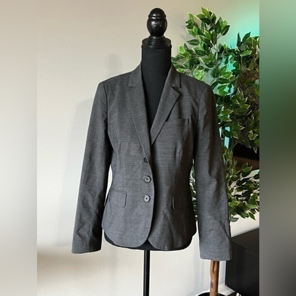 Jackets & Blazers - J.Crew Women’s Wool Blend Dark Gray 2 Button Career Blazer Size 10P